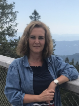 Sziráki Katalin angol tanár